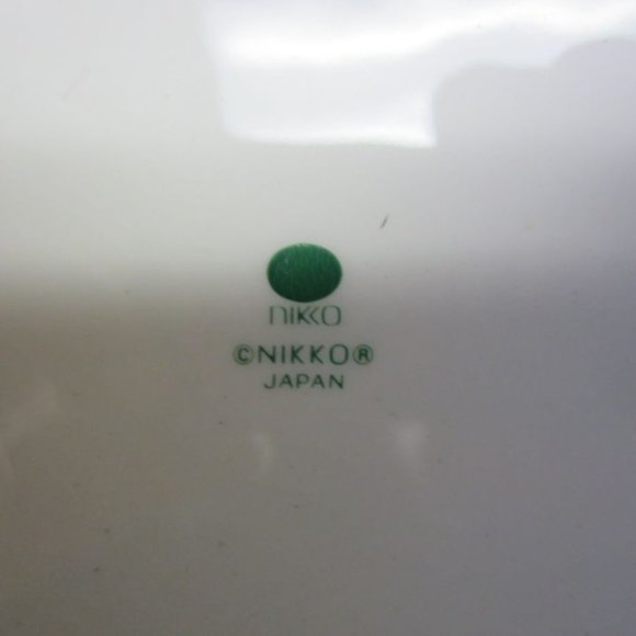 80'S NIKKO CHRISTMASTIME COVERED BON-BON DISH WITH LID CHRISTMAS TREE MOTIF $ea - Picture 7 of 9